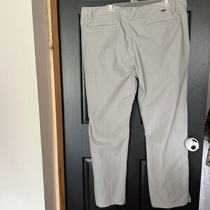 Men’s Oakley golf pants light gray